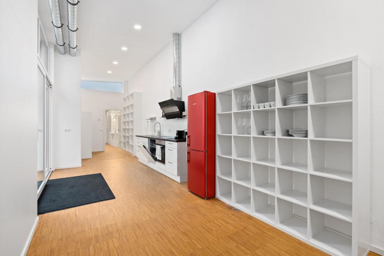Modernes Loft - Hochwertig, Zentral & Seenaehe Friedrichshafen Bagian luar foto