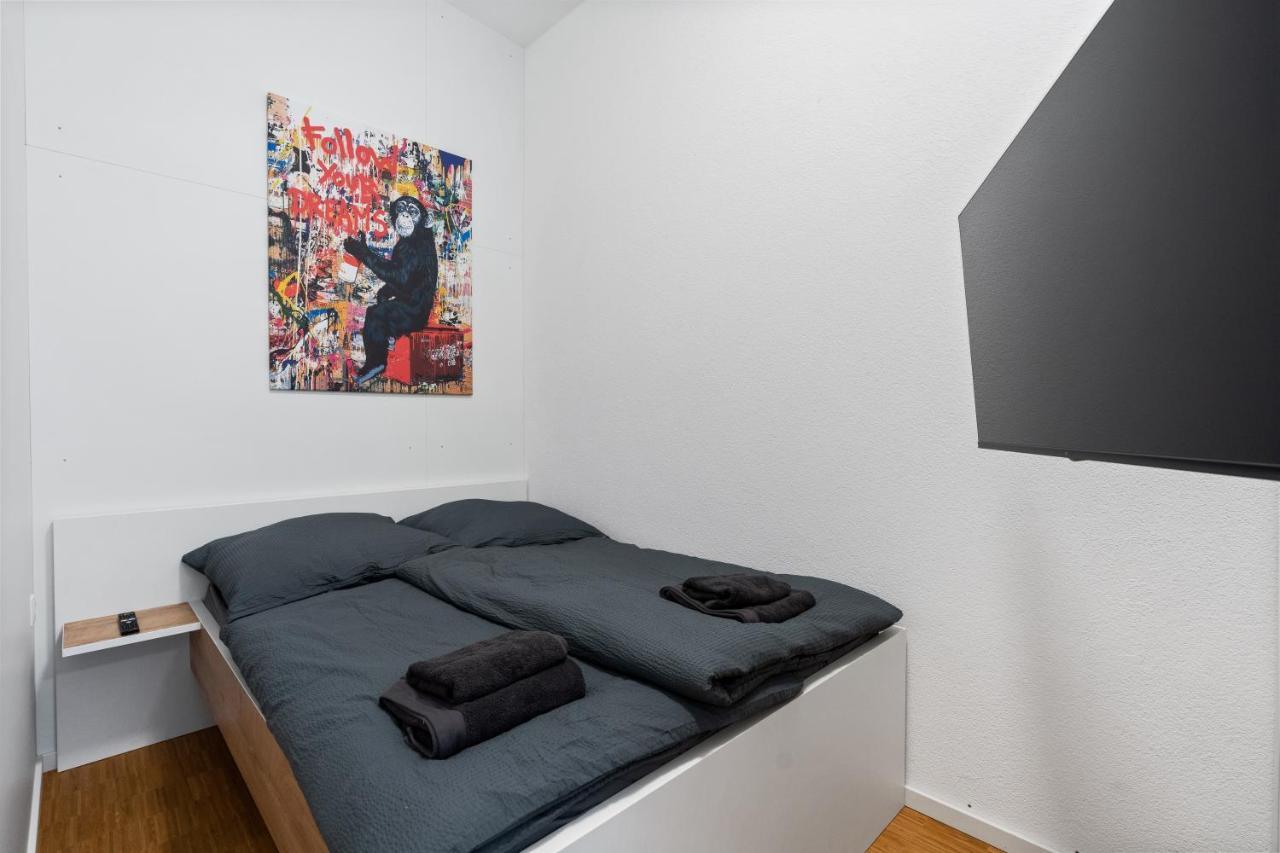 Modernes Loft - Hochwertig, Zentral & Seenaehe Friedrichshafen Bagian luar foto