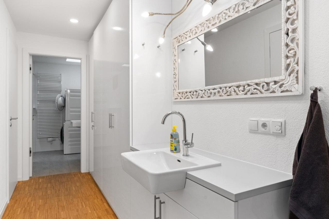 Modernes Loft - Hochwertig, Zentral & Seenaehe Friedrichshafen Bagian luar foto
